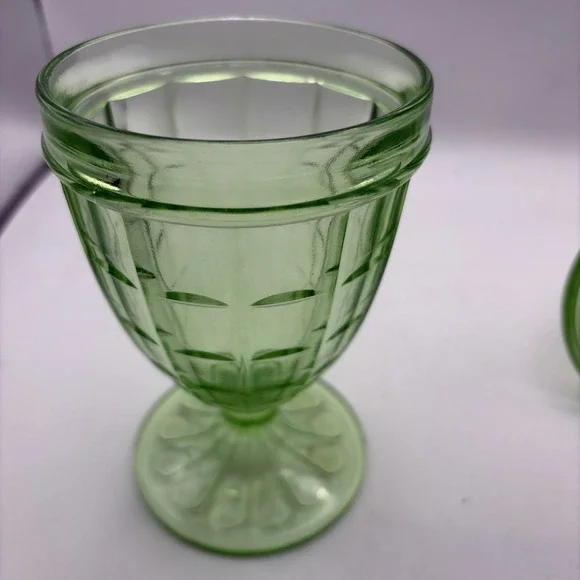 Anchor Hocking Block Optic Pattern Green Uranium Glass Footed Candy Dish & LID - Picture 10 of 13